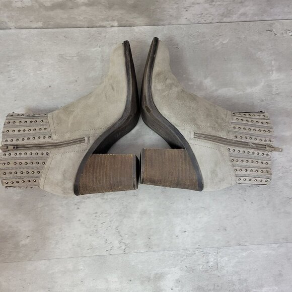 Lucky Brand Boot Womens 9.5 Gray Studded‎ Ankle Bootie Heeled Side Zip - Picture 9 of 9